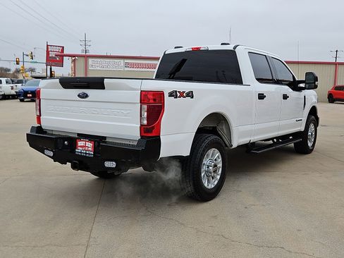 Used 2020 Ford F350 XLT image 3