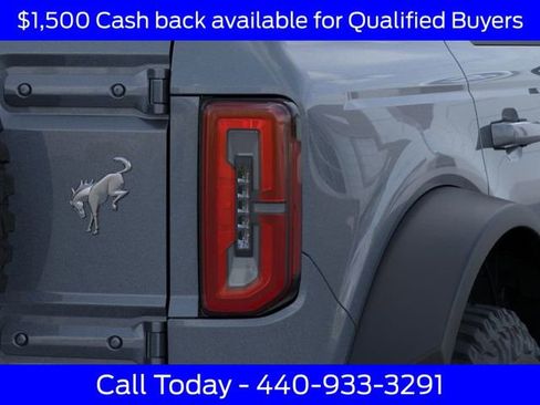 New 2025 Ford Bronco Outer Banks w/ Sasquatch Package image 24