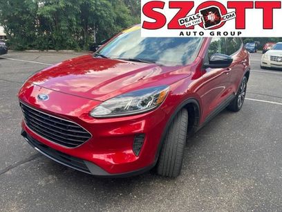 Used 2021 Ford Escape SE w/ SE Sport Appearance Package