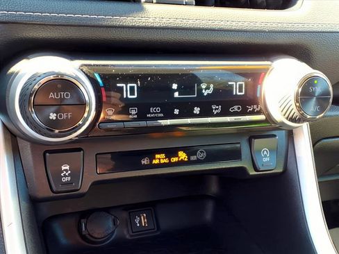 Certified 2024 Toyota RAV4 XLE image 17