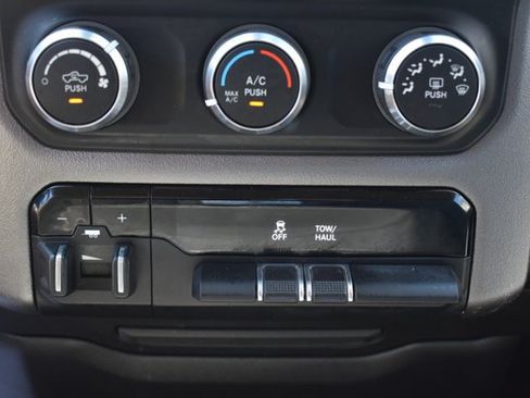 Used 2019 RAM 2500 Big Horn AWD/4WD image 26