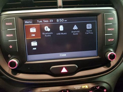 Used 2022 Kia Soul LX image 20