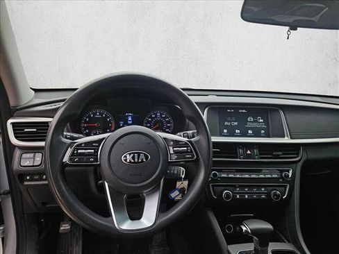 Used 2020 Kia Optima LX FWD image 16