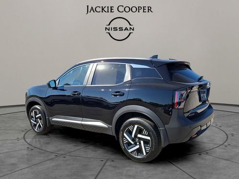 New 2026 Nissan Kicks SV image 3