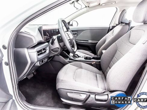 Used 2025 Kia K4 EX image 25