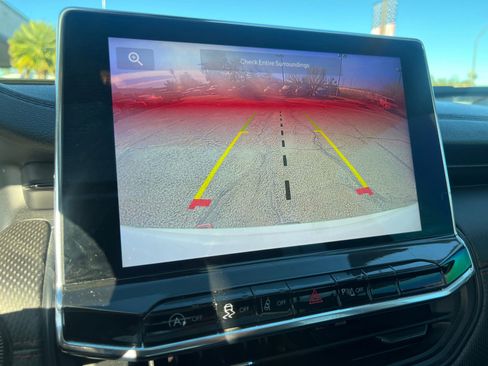 Used 2022 Jeep Compass Trailhawk w/ Sun and Sound Group image 28