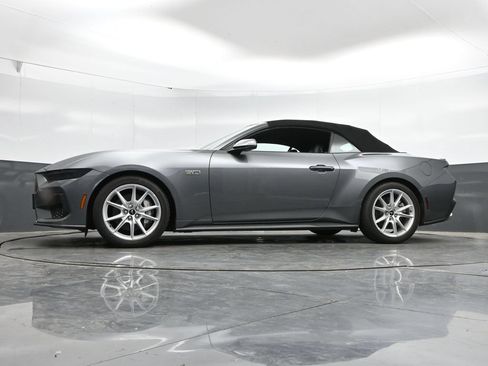 Used 2025 Ford Mustang GT Premium RWD image 46