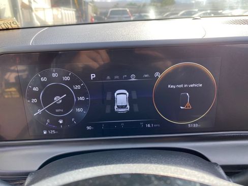 Used 2024 Kia Seltos S AWD/4WD image 15
