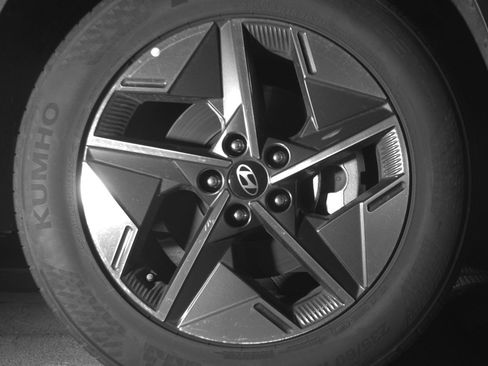 Used 2025 Hyundai Tucson SEL image 13