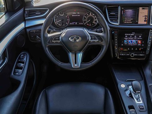 Used 2020 INFINITI QX50 Luxe w/ Navigation Package image 18