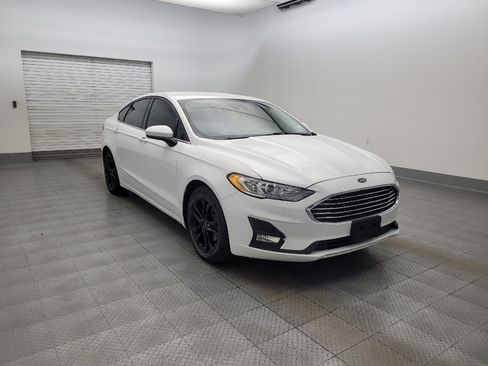 Used 2019 Ford Fusion SE w/ Equipment Group 151A FWD image 13