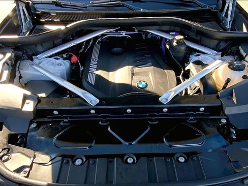 Used 2024 BMW X5 xDrive40i w/ Premium Package image 30