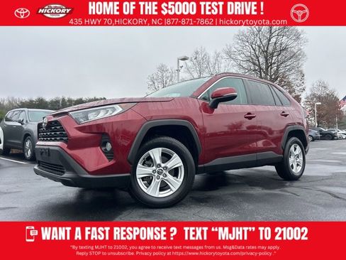 Used 2020 Toyota RAV4 XLE image 1