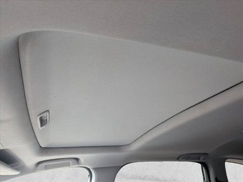 Used 2019 Honda CR-V EX image 12