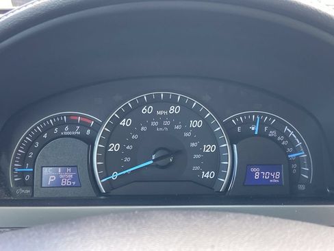 Used 2014 Toyota Camry LE FWD image 7
