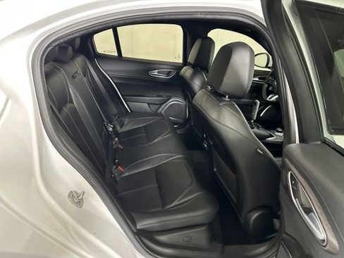 Used 2022 Alfa Romeo Giulia Ti image 27