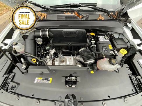 Used 2025 Jeep Compass Trailhawk image 20