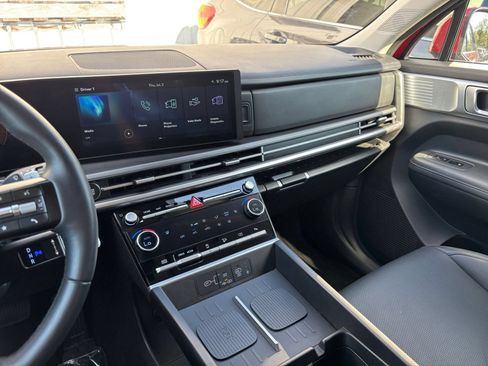 Used 2025 Hyundai Sonata SEL FWD image 23