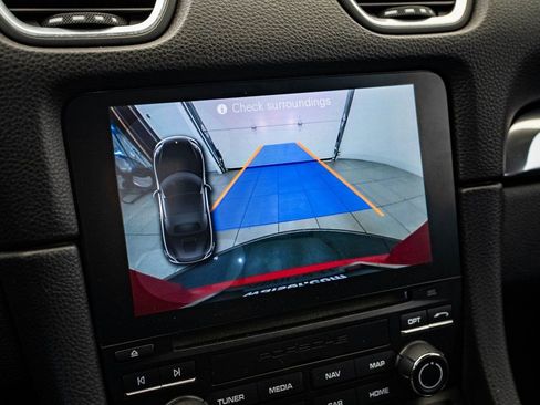 Used 2021 Porsche 718 Boxster RWD image 36