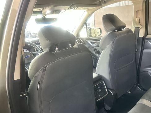 Used 2024 Subaru Forester Premium AWD/4WD image 23