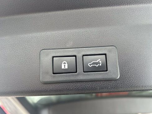 Used 2022 Subaru Ascent Limited w/ Technology Package image 19