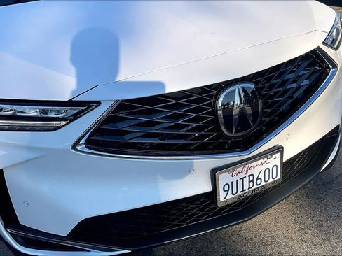 Used 2025 Acura MDX SH-AWD w/ Technology Package image 32