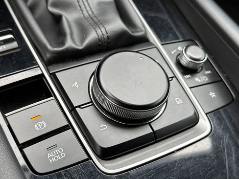 Used 2024 MAZDA MAZDA3 s image 31