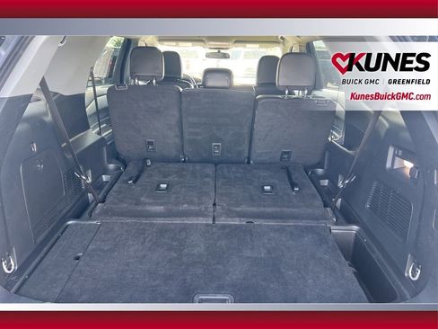 Used 2023 Ford Explorer XLT w/ Equipment Group 202A image 9