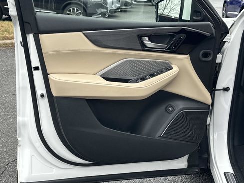 Certified 2023 Acura MDX SH-AWD w/ Advance Package image 17