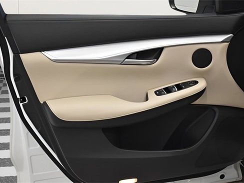 Used 2020 INFINITI QX50 Luxe w/ Cargo Package image 22