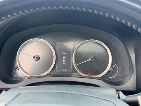 Used 2016 Lexus IS 200t w/ Navigation System Package image 19