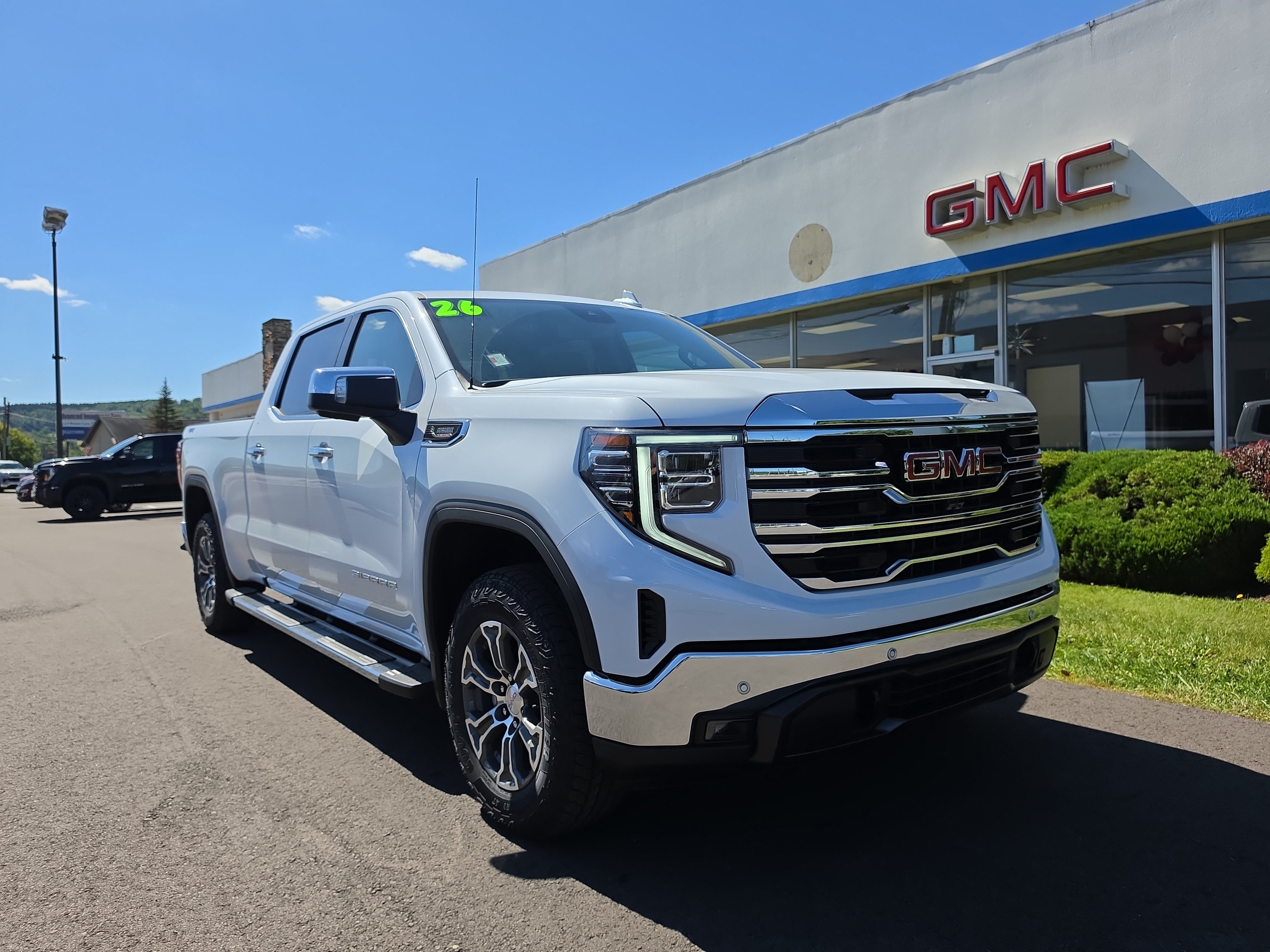 New 2026 GMC Sierra 1500 SLT w/ SLT Convenience Package AWD/4WD image 1