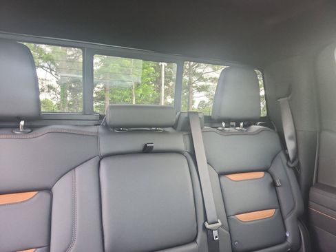 Used 2026 GMC Sierra 1500 AT4 w/ AT4 Premium Package AWD/4WD image 10