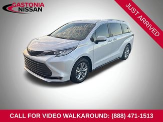 Used 2023 Toyota Sienna Limited video 1