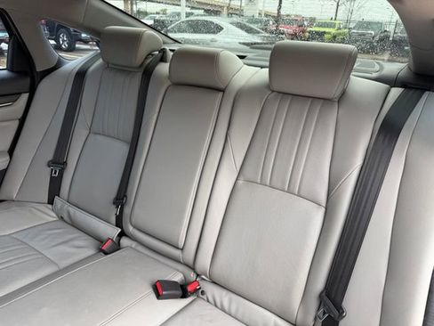Used 2018 Honda Accord Touring image 29