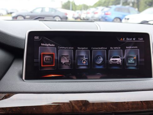 Used 2017 BMW X5 xDrive50i AWD/4WD image 26