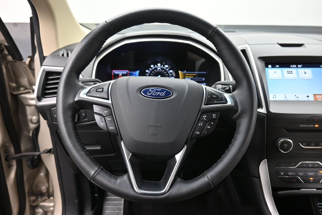 Used 2017 Ford Edge SEL w/ Equipment Group 201A FWD image 16
