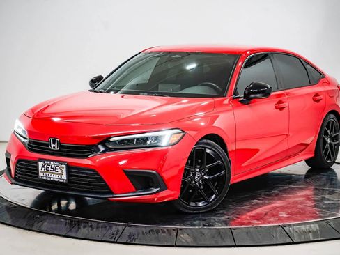 Used 2024 Honda Civic Sport image 1