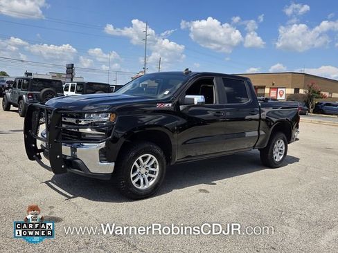 Used 2020 Chevrolet Silverado 1500 LT w/ All-Star Edition AWD/4WD image 3
