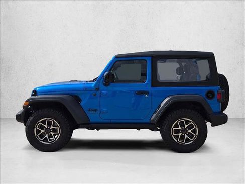 Used 2025 Jeep Wrangler Sport AWD/4WD image 8