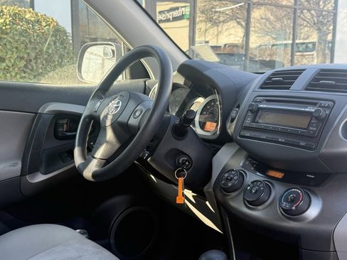 Used 2012 Toyota RAV4 4WD V6 image 28
