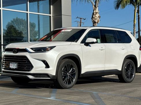 Certified 2026 Toyota Grand Highlander MAX Platinum image 10