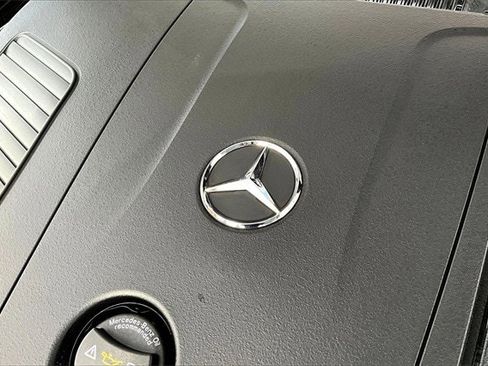 Certified 2025 Mercedes-Benz CLE 300 4MATIC Coupe image 34