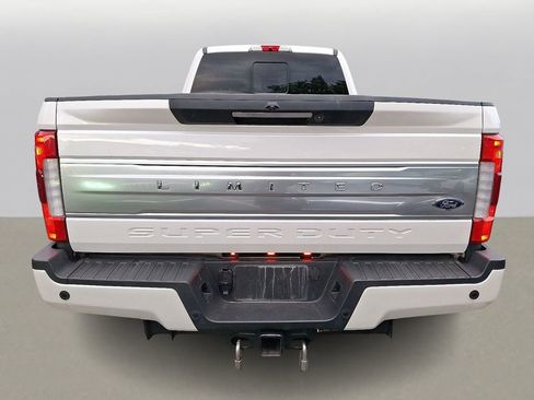 Used 2018 Ford F450 Limited image 5