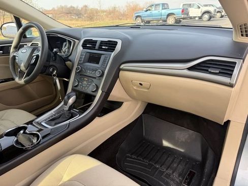 Used 2014 Ford Fusion SE image 12