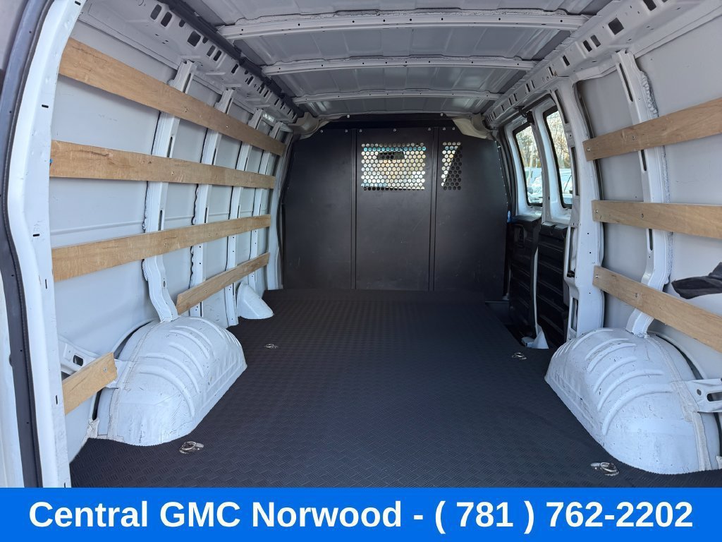 Used 2025 GMC Savana 2500 w/ Driver Convenience Package RWD image 13