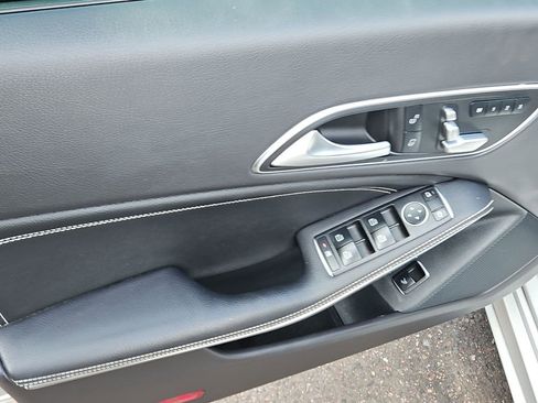 Used 2019 Mercedes-Benz CLA 250 image 10