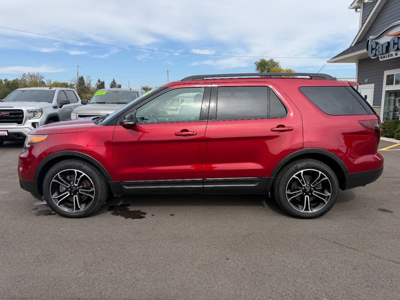 Used 2015 Ford Explorer Sport w/ Equipment Group 401A AWD/4WD image 2