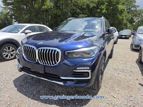 Used 2019 BMW X5 xDrive40i w/ Convenience Package AWD/4WD image 2