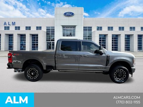 Used 2025 Ford F250 Platinum w/ FX4 Off-Road Package AWD/4WD image 6